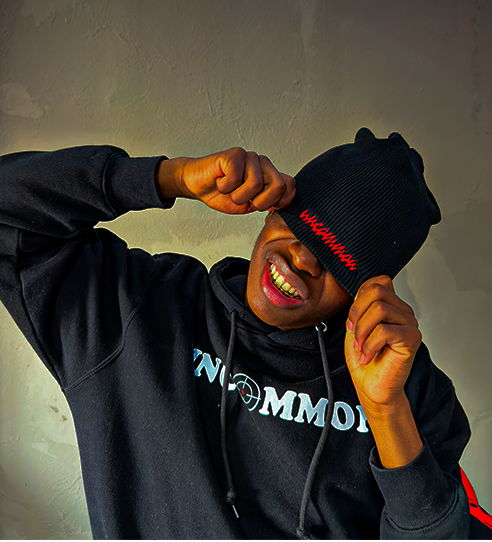 LIL KAZE SKULL BEANIE (BLACK & RED)