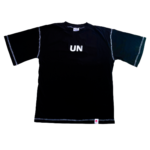 UN TEE - BLACK