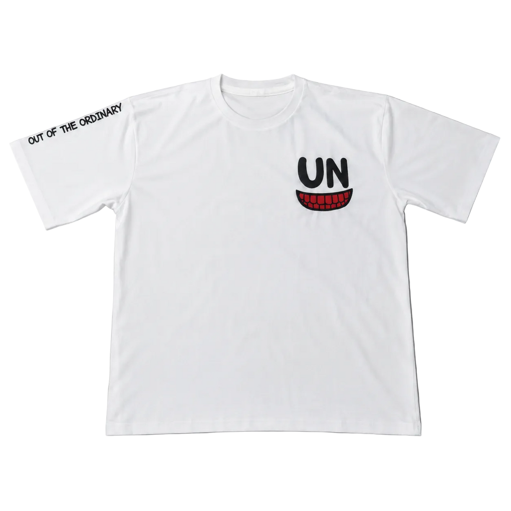 UNCOMMON "KEEP SMILING" TEE